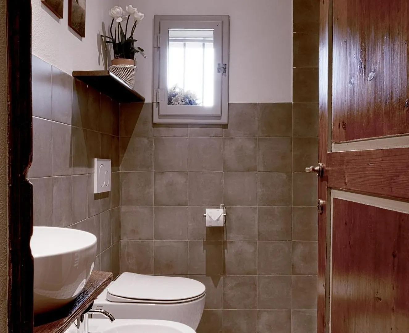 Agriturismo Il Ponticello Vaiano  Farm stay Vaiano (Tuscany)
